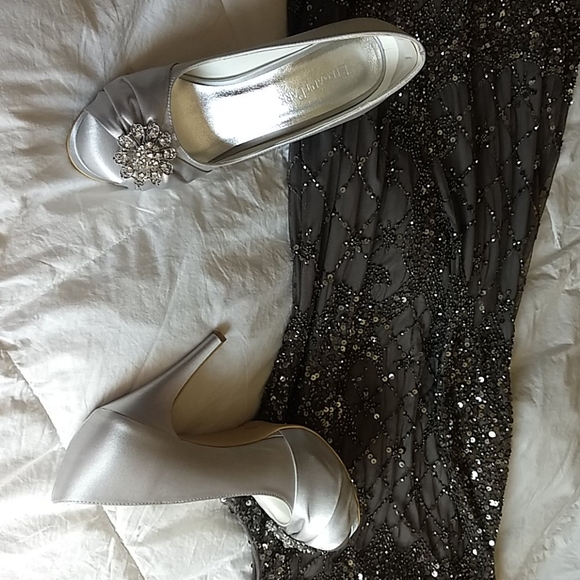 Mother of the Bride full length gown sequins gray - Picture 7 of 8